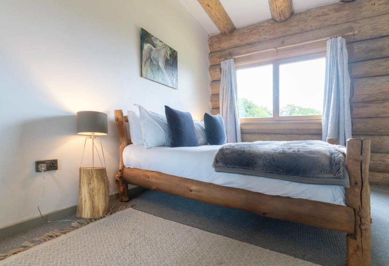Wild Nurture Eco Luxury Offgrid Log Cabin Fort William Exterior foto