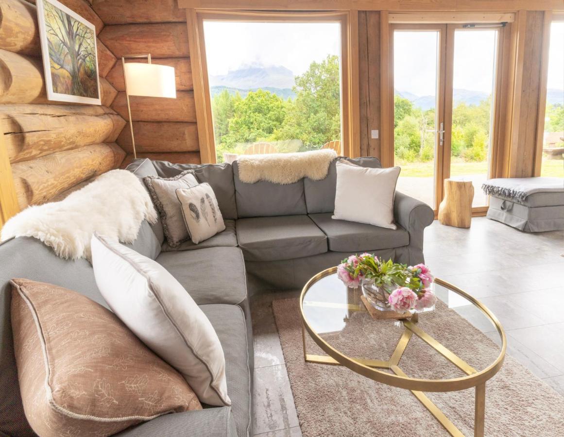 Wild Nurture Eco Luxury Offgrid Log Cabin Fort William Exterior foto